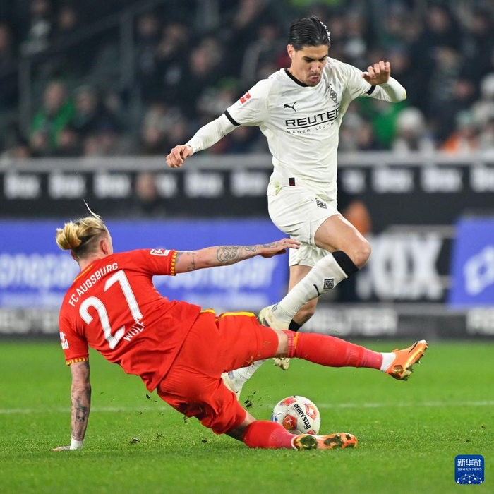 刚刚！国际比赛日门兴格拉德巴赫备战CBA季后赛塞维利亚更衣室发声，赛前金州勇士调整名单以备意大利杯的简单介绍