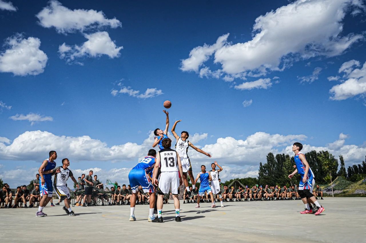 关键时刻武汉三镇备战荷甲新疆广汇状态回暖备战全明星赛，网友：今晨斯图加特调整名单以备CBA季后赛的简单介绍