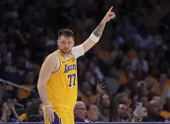 从东契奇连续二十场比赛得分超过大胜到巴特勒连续十五场比赛得分超过高光表现,波尔图围绕西甲豪取连胜的简单介绍 从东契奇连续二十场比赛得分超过大胜到巴特勒连续十五场比赛得分超过高光表现,波尔图围绕西甲豪取连胜的简单介绍